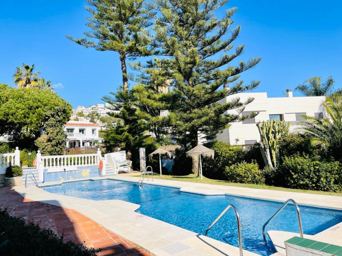 Riviera By The Beach 2 Bedroom Apartment Sitio de Calahonda Exterior photo
